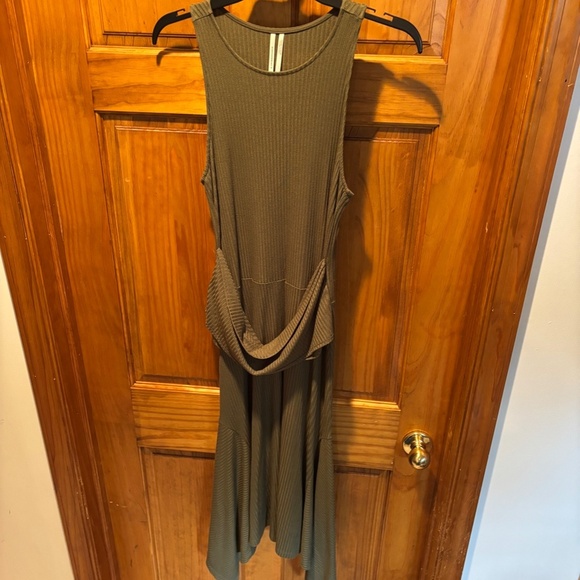 Anthropologie Ribbed Kingsolver Sleeveless Midi Dress in Moss Small - Picture 2 of 6